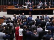 Trabalho | Câmara aprova, em dois turnos, a PEC pelo fim da escala 6×1