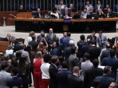 Trabalho | Câmara aprova, em dois turnos, a PEC pelo fim da escala 6×1