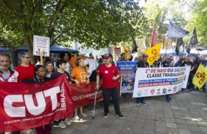 Escala 6X1 | Trabalhadores organizam ato em Santa Cruz