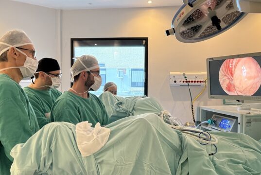 Saúde | Hospital Ana Nery realiza primeira microcirurgia endoscópica transanal da região