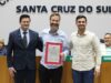 Reconhecimento | Anderson Dick recebe título de Embaixador de Santa Cruz do Sul