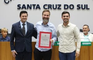 Reconhecimento | Anderson Dick recebe título de Embaixador de Santa Cruz do Sul
