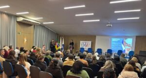 Município | Conselheiros participam de capacitação voltada à assistência social