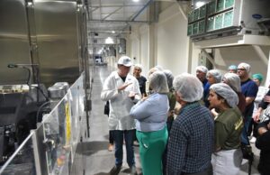 Santa Cruz do Sul | Grupo participa de visita guiada à nova fábrica de chocolates