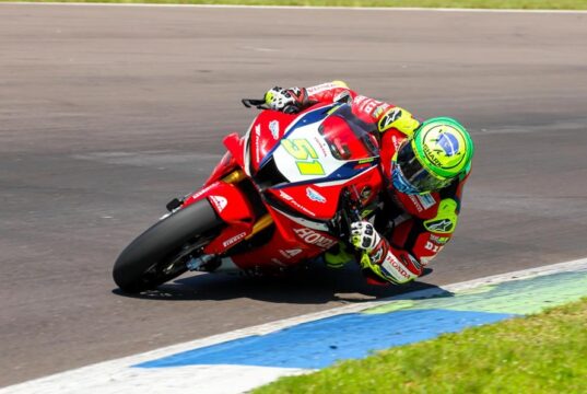 Moto1000GP | Eric Granado vence corrida sprint na GP1000 by Motul e reduz diferença no campeonato