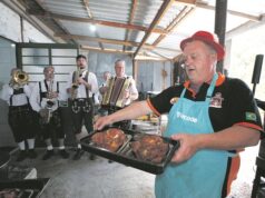 Rio Pardinho | Festival da Galinha Recheada celebra dez anos