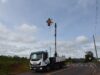 Iluminação Pública | Prefeitura instala postes para luminárias na Estrada Bruno Pritsch