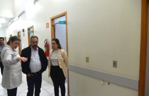 Danos pelas chuvas | Prefeito determina licitação emergencial para reforma do Hospitalzinho