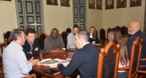 Duplicação | Prefeito recebe técnicos da Sacyr para tratar sobre acessos da RSC-287