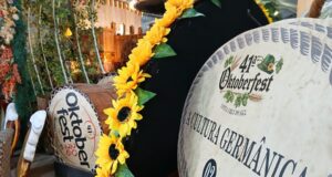 41ª Oktoberfest | Carros e alegorias levam tradição à Marechal